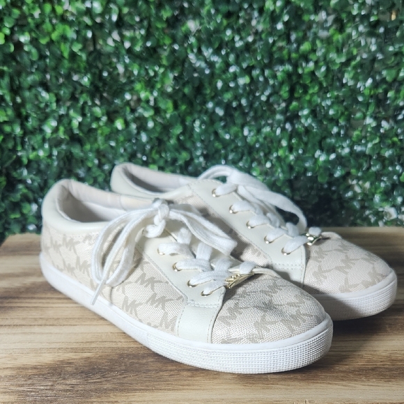 Michael Kors Cream Sneakers Size 5.5 - Picture 1 of 10